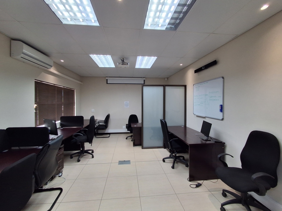 To Let Commercial Property for Rent in Nahoon Eastern Cape